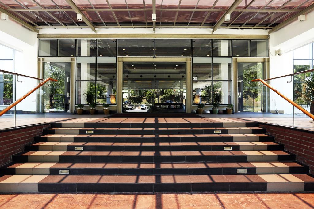 Puri Pujangga Hotel บางี ภายนอก รูปภาพ